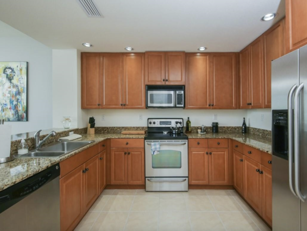 Downtown Sarasota Vacation Rentals Luxury Condo with Skyline Views